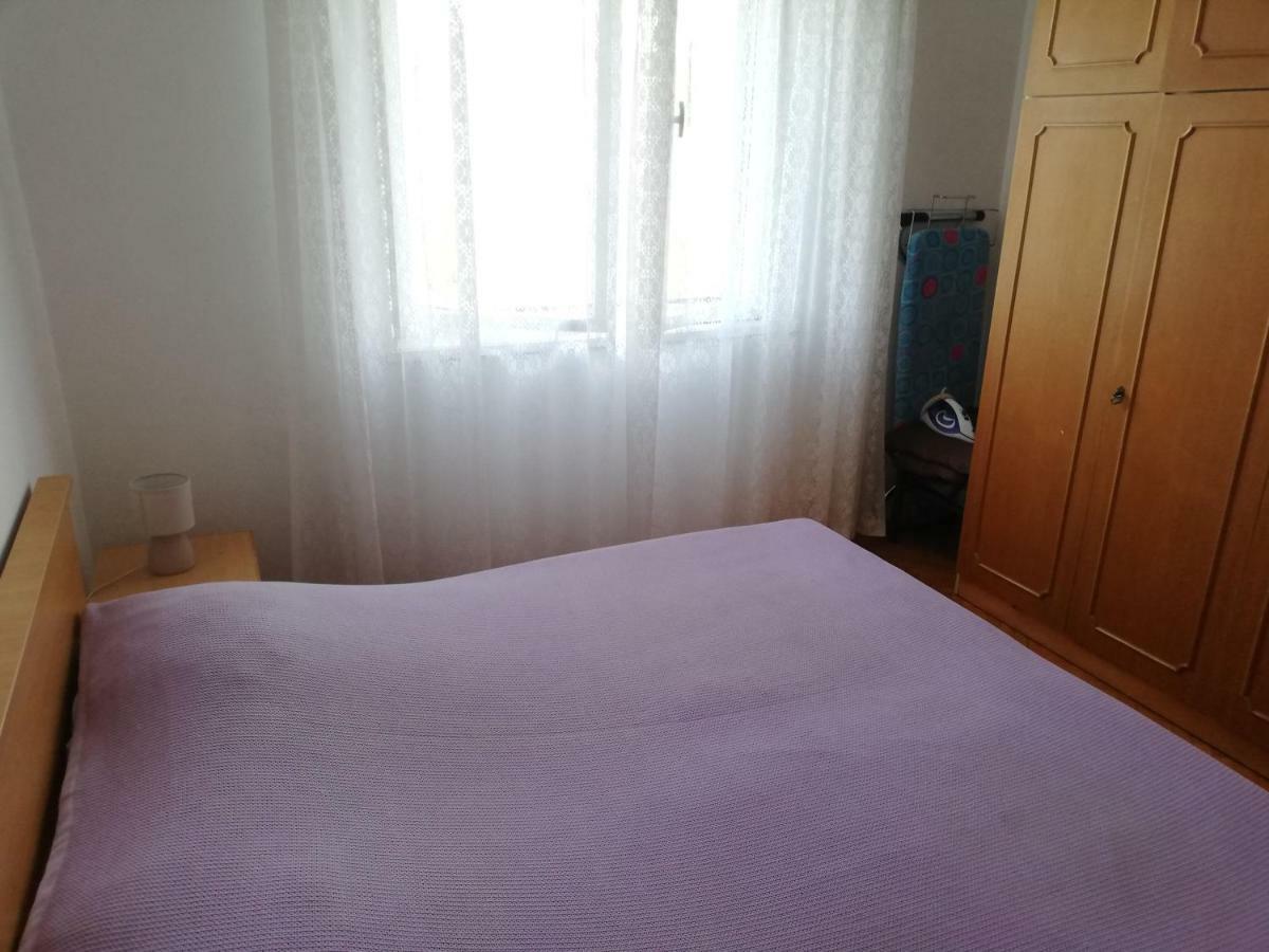 Spacious Family Apartment With Parking In The Shade And Barbecue House 希贝尼克 外观 照片